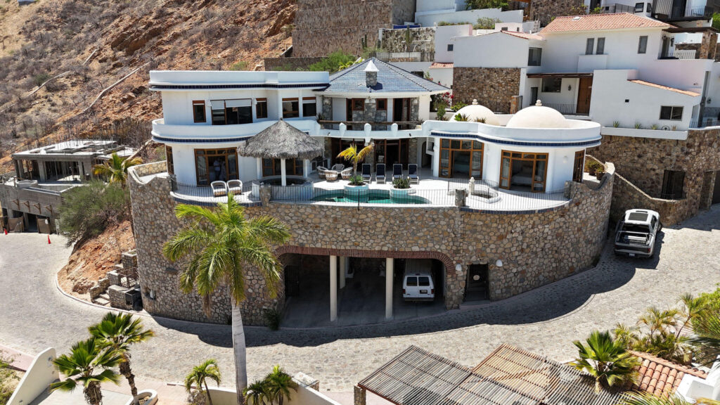 Homes in cabo san lucas  for sale