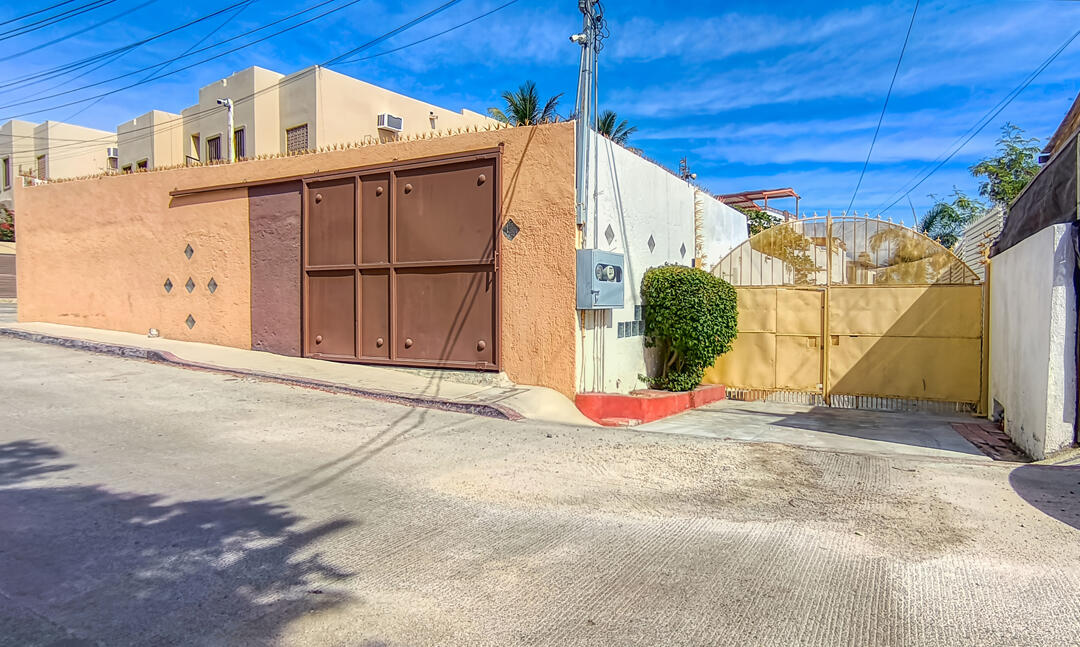 Cabo San Lucas 4 De Marzo Casa Belia Investment Opportunity in the Heart of 4 de MarzoWelcome to Casa Belia, a versatile property located in the heart of the popular Colonia 4 de Marzo neighborhood in Cabo San Lucas. Positioned on a highly visible corner lot, this unique property combines residential comfort with commercial potential, making it an excellent opportunity for homeowners, investors, or entrepreneurs.The property features:* A comfortable main house with a spacious outdoor patio* Separate studio space ideal for guests, rental income, or a private office* Commercial/business area with street exposure* Multiple access points and flexible parking options* Gated perimeter for privacy and security* Large tiled courtyard perfect for entertaining or future improvementsIts strategic cor for sale