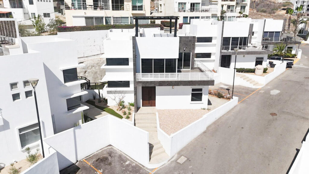 Homes in cabo san lucas  for sale