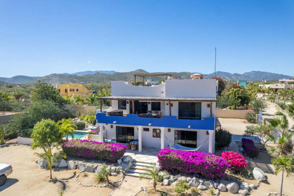 Cabo San Lucas Blue Moon Perched in Pedregal's coveted Valley of the Moon, this contemporary two-story residence captures unblockable ocean – La Casa Bendecida, Cabo San Lucas, BS